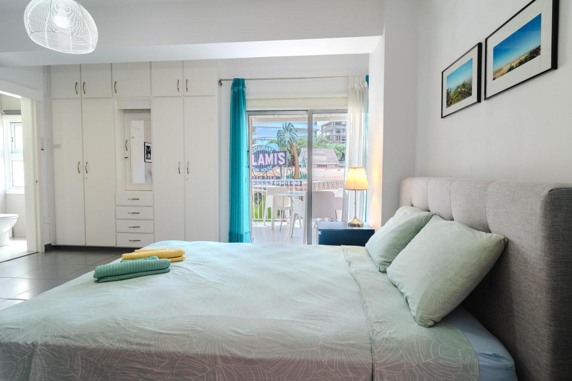 Mackenzie Blu Beach Studio Larnaca Exterior photo